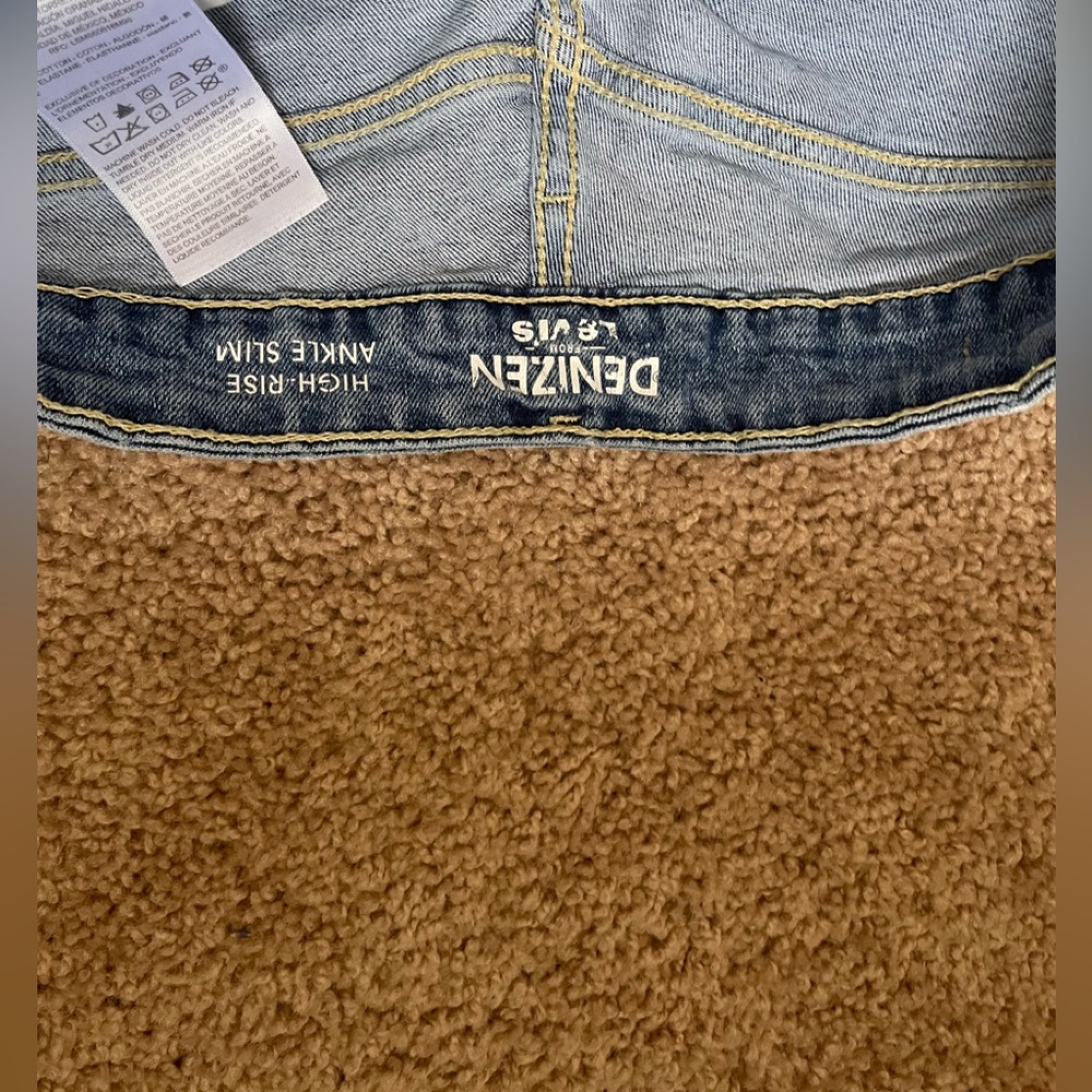 light wash denizen jeans